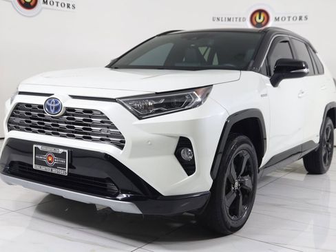 Used 2021 Toyota RAV4 XSE image 5