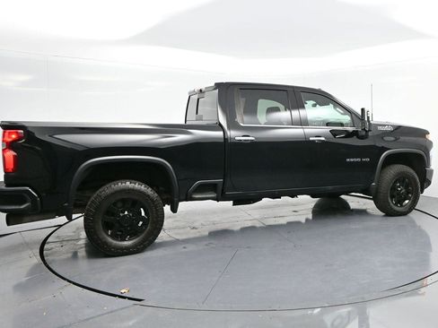 Used 2021 Chevrolet Silverado 2500 High Country w/ Technology Package image 8