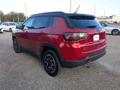 Used 2025 Jeep Compass Trailhawk w/ Trailhawk Elite Group image 6