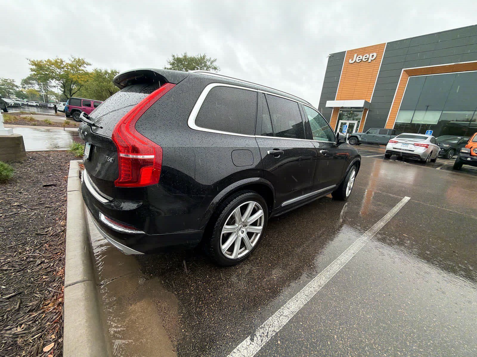 Used 2018 Volvo XC90 T6 Inscription w/ Convenience Package AWD/4WD image 4