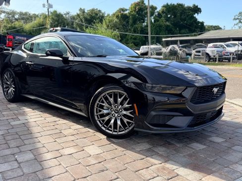 Used 2025 Ford Mustang Premium RWD image 2