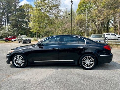Used 2012 Hyundai Genesis 4.6 image 4