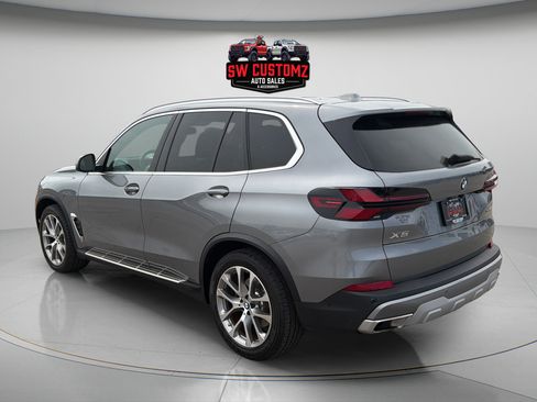Used 2024 BMW X5 xDrive40i AWD/4WD image 5