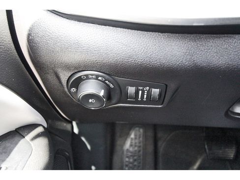 Used 2024 Jeep Compass Limited AWD/4WD image 18