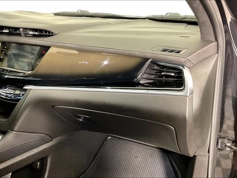 Used 2024 Cadillac XT6 Sport w/ Platinum Package AWD/4WD image 19