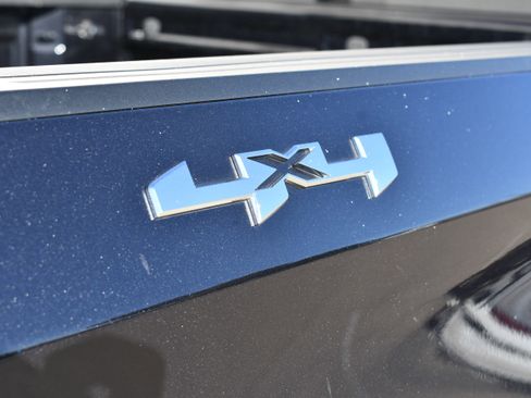 Used 2022 GMC Sierra 1500 Elevation image 11