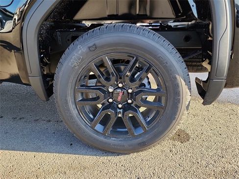 New 2026 GMC Sierra 1500 Elevation image 27