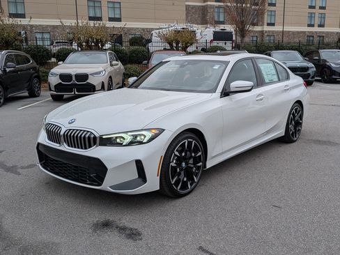 New 2026 BMW 330i xDrive Sedan w/ M Sport Package image 7