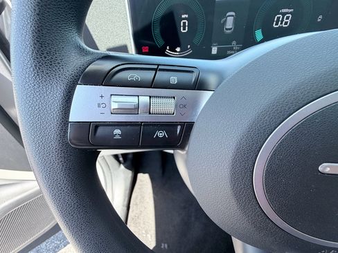Used 2025 Hyundai Tucson SEL FWD image 14
