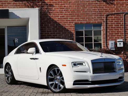 Used 2018 Rolls-Royce Wraith image 17