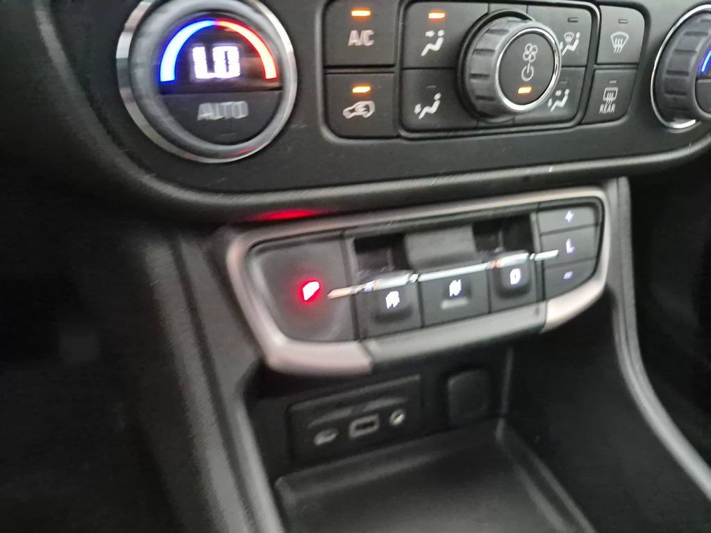 Used 2023 GMC Terrain AT4 w/ Infotainment Package II AWD/4WD image 17