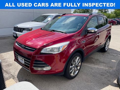 Used 2016 Ford Escape SE w/ SE Chrome Package AWD/4WD image 2