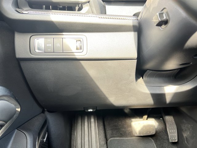 Used 2025 Chevrolet Traverse High Country w/ LPO, Floor Liner Package FWD image 18