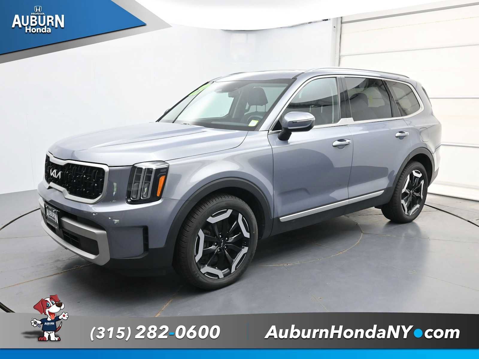 Used 2023 Kia Telluride EX AWD/4WD image 2