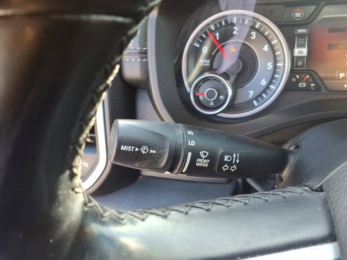 Used 2019 RAM 1500 Laramie image 42