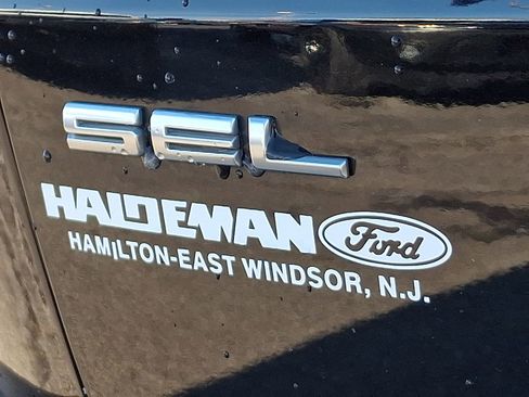 Used 2022 Ford Escape SEL image 29