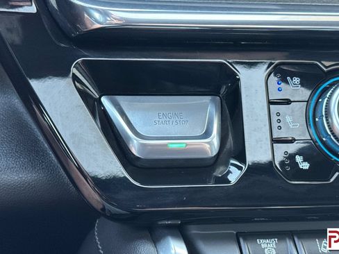 Used 2025 GMC Sierra 3500 Denali w/ Denali Reserve Package AWD/4WD image 25