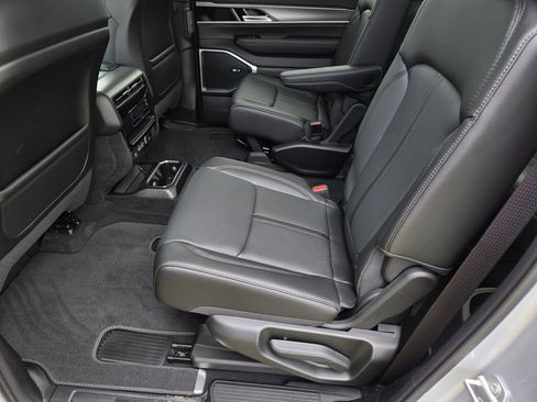 New 2026 Jeep Grand Wagoneer L 4WD image 20