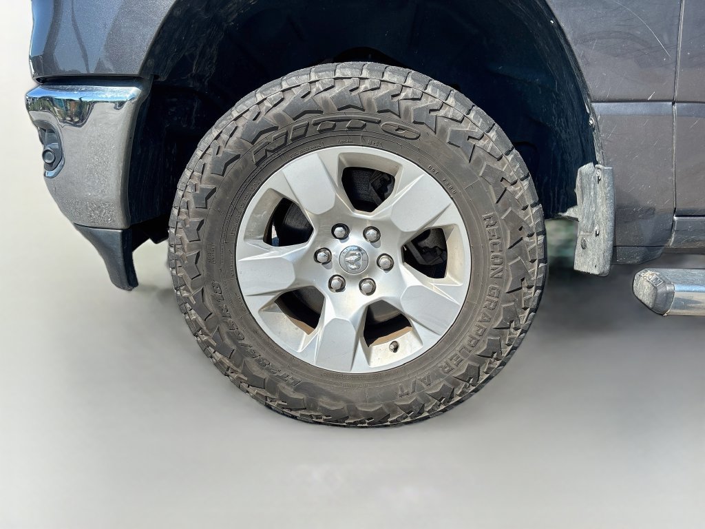 Used 2022 RAM 1500 Big Horn AWD/4WD image 12