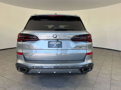 New 2026 BMW X5 xDrive40i w/ M Sport Package AWD/4WD image 10