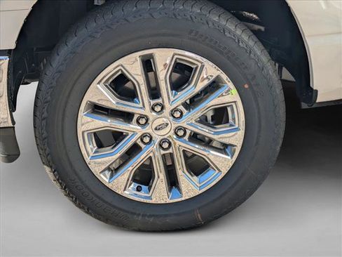 New 2025 Ford F150 Lariat w/ Equipment Group 502A High image 17