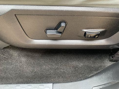 Used 2015 RAM 1500 Lone Star AWD/4WD image 24