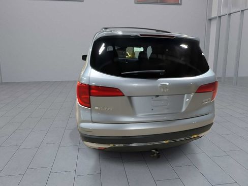 Used 2016 Honda Pilot Touring image 7