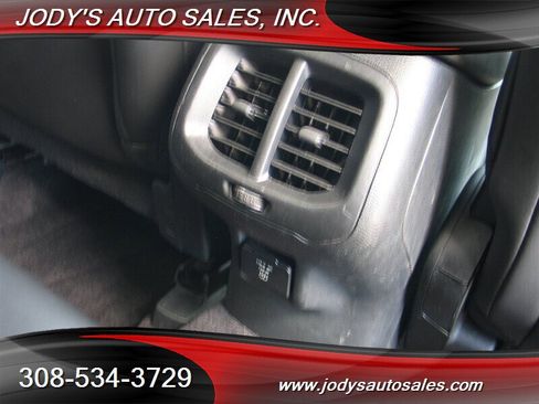 Used 2018 Jeep Cherokee Trailhawk image 25