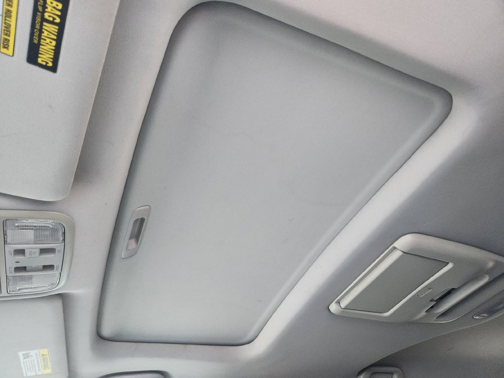 Used 2015 Honda Pilot Touring image 22