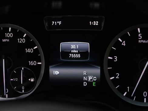 Used 2018 INFINITI QX30 Premium w/ Technology Package image 18