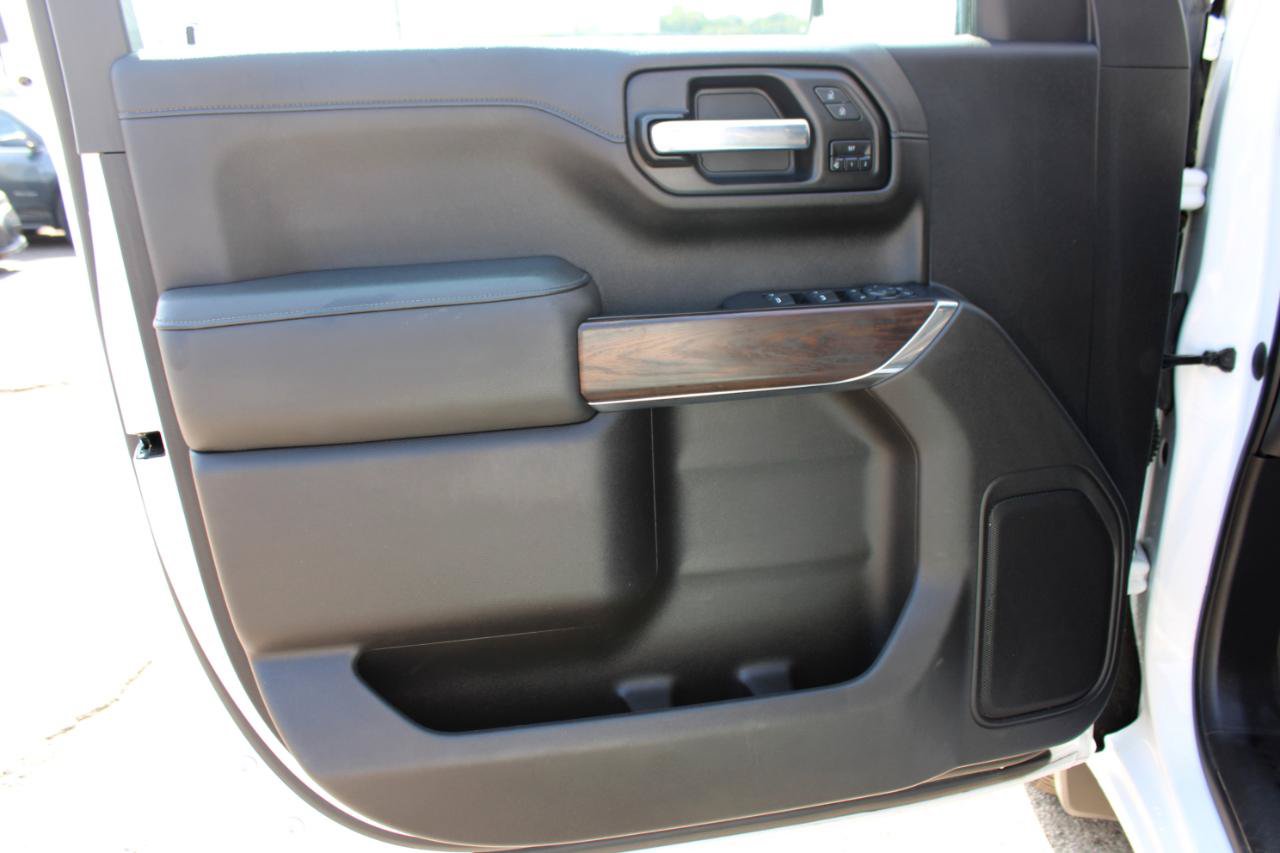 Used 2021 GMC Sierra 1500 SLT w/ SLT Convenience Package AWD/4WD image 16