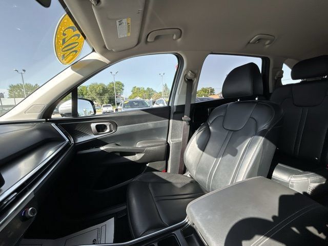 Used 2025 Kia Sorento EX AWD/4WD image 55