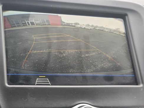 Used 2019 Chevrolet Equinox LT FWD image 5