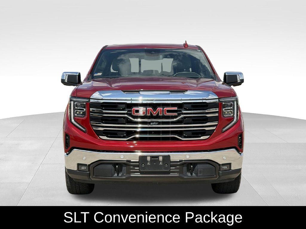 Used 2024 GMC Sierra 1500 SLT AWD/4WD image 3