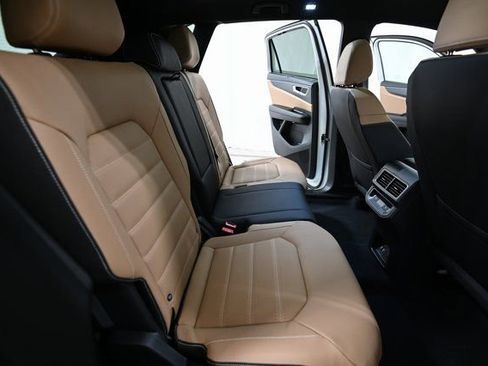 New 2026 Volkswagen Atlas Cross Sport SEL R-Line AWD/4WD image 28
