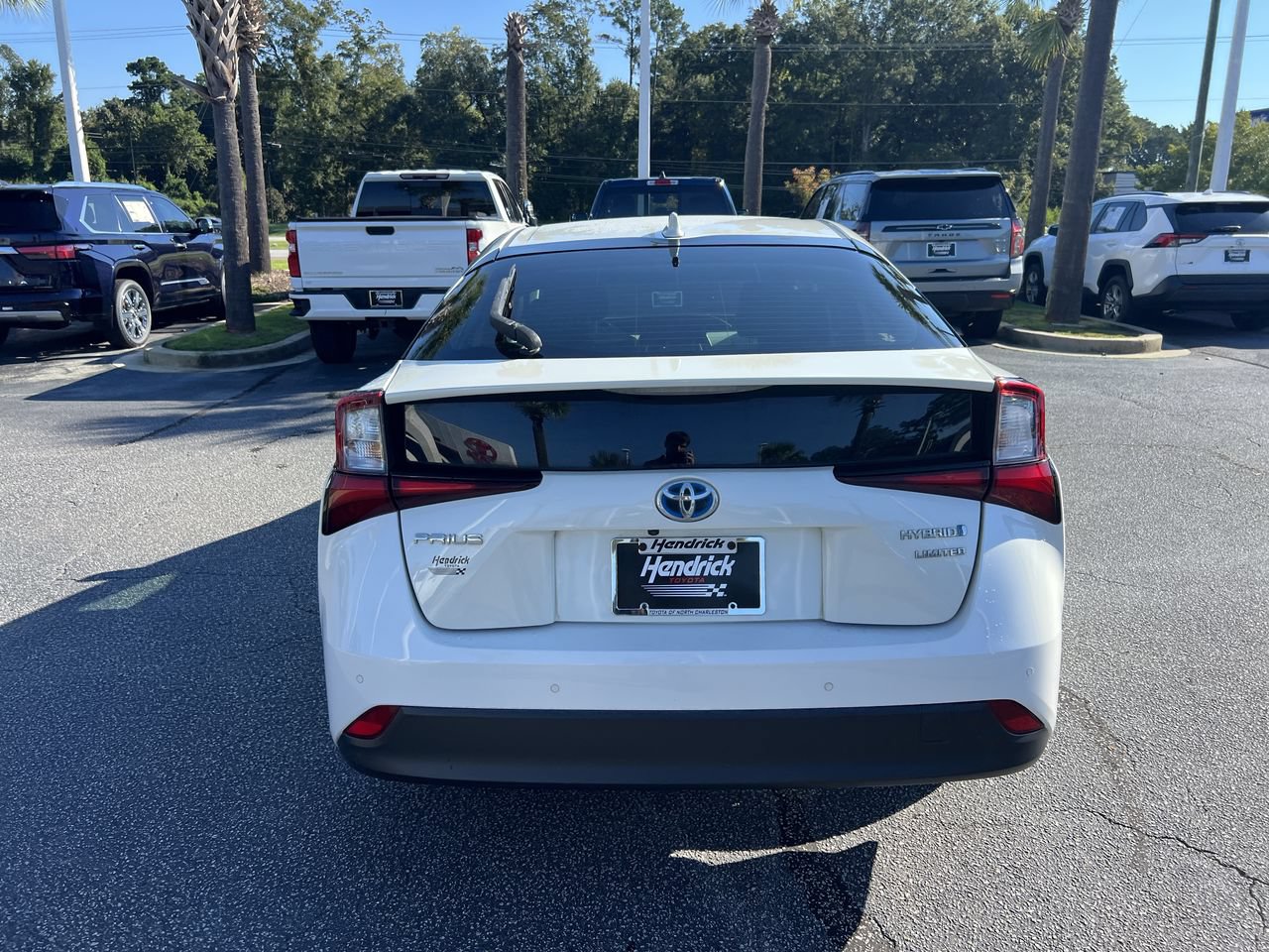 Used 2020 Toyota Prius Limited FWD image 9