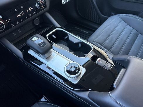 New 2026 Mitsubishi Outlander AWD image 24
