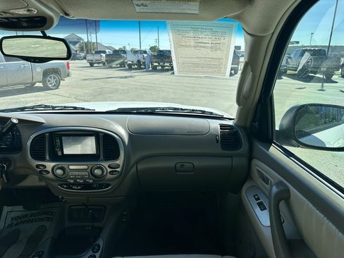 Used 2006 Toyota Sequoia Limited image 19