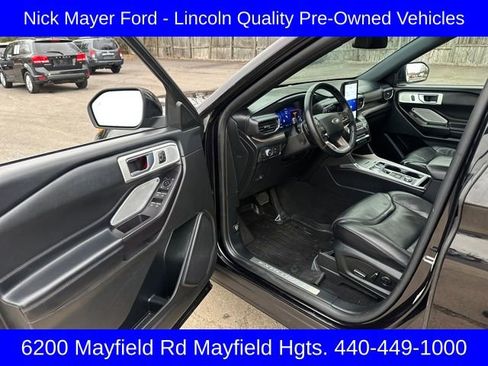Used 2020 Ford Explorer Platinum w/ Premium Technology Package image 27