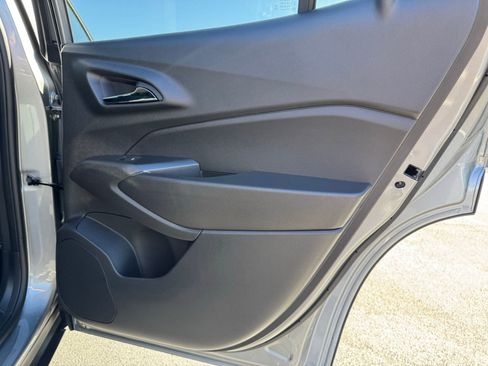 New 2025 Chevrolet Trax LT w/ LT Convenience Package image 13