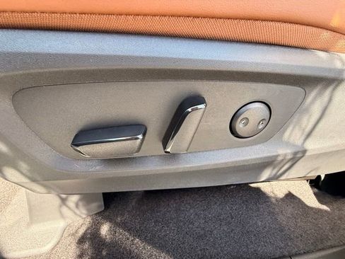 New 2026 Nissan Pathfinder Platinum AWD/4WD image 13