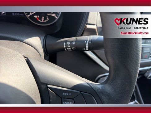 Used 2024 Nissan Altima 2.5 SV image 19