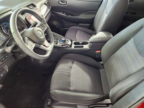 Used 2022 Nissan Leaf SV FWD image 12