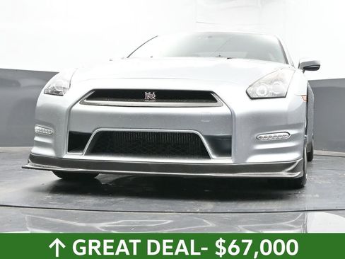 Used 2012 Nissan GT-R Premium image 47