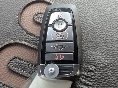 New 2026 Ford F450 King Ranch w/ FX4 Off-Road Package image 33