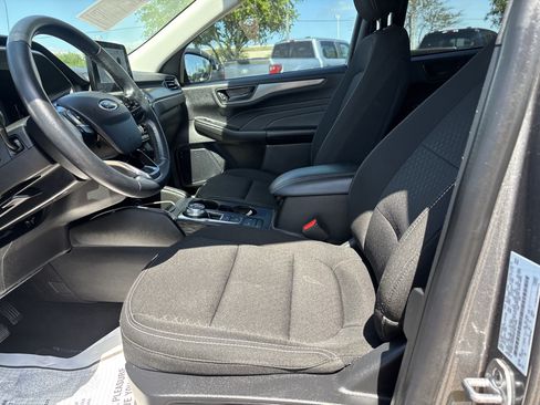 Certified 2024 Ford Escape Active FWD image 10