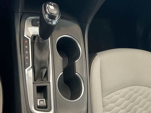 Used 2019 Chevrolet Equinox LT image 20