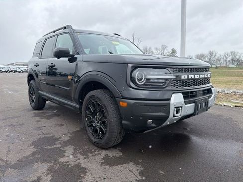 Used 2025 Ford Bronco Sport Badlands AWD/4WD image 1