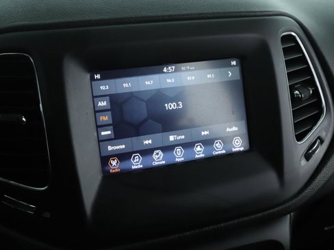 Used 2019 Jeep Compass Latitude w/ Popular Equipment Group image 12