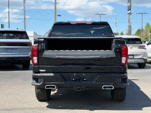 Used 2022 GMC Sierra 1500 Elevation w/ LPO, Elevation Black Package AWD/4WD image 39